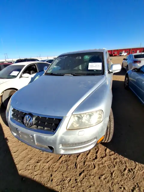 Photo of 2004 Volkswagen Touareg