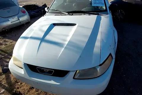 Photo of 2000 Ford Mustang