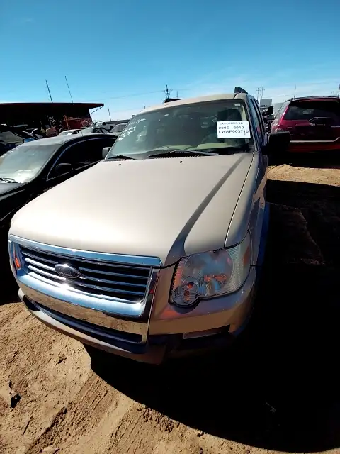 Photo of 2006 Ford Explorer