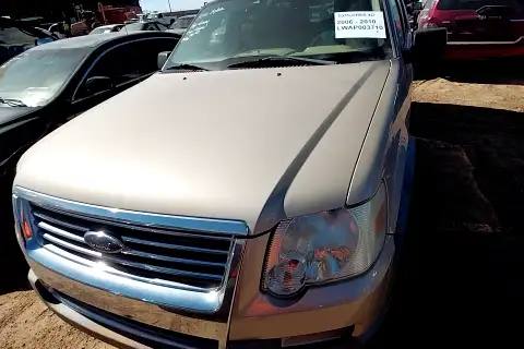 Photo of 2006 Ford Explorer