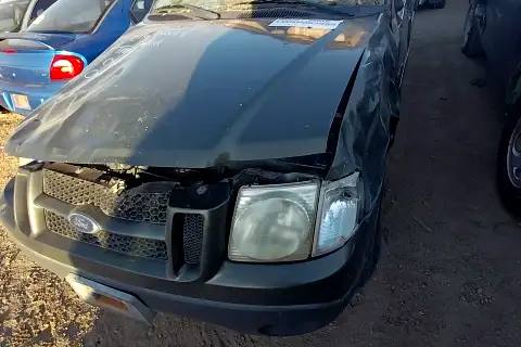 Photo of 2004 Ford Explorer Sport Trac
