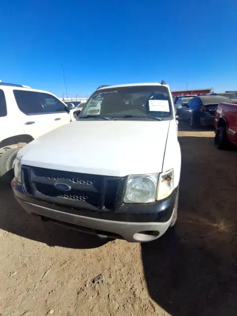 Photo of 2001 Ford Explorer Sport Trac