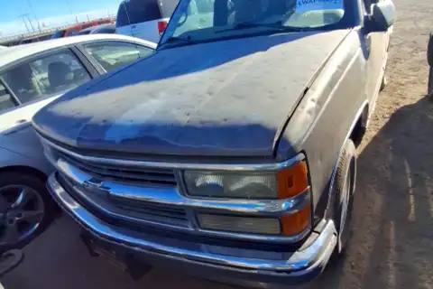 Photo of 1997 Chevrolet Tahoe
