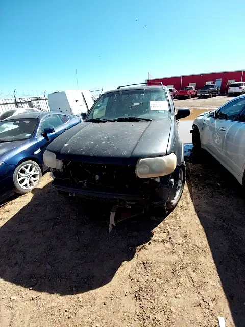 Photo of 2005 Ford Escape