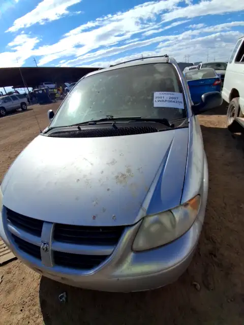Photo of 2005 Dodge Grand Caravan