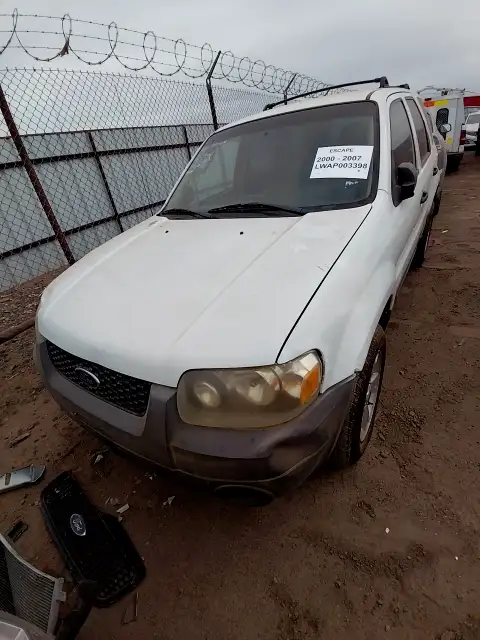 Photo of 2005 Ford Escape