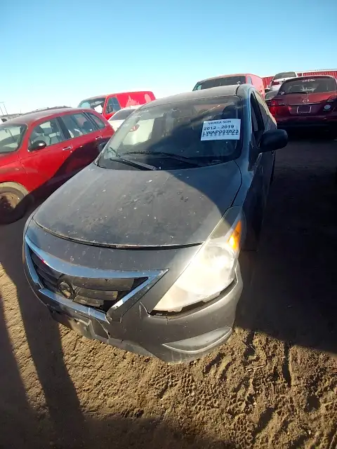 Photo of 2015 Nissan Versa