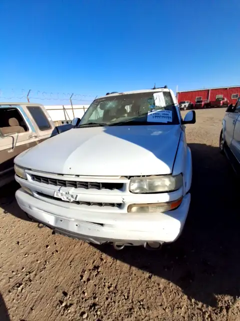 Photo of 2005 Chevrolet Suburban