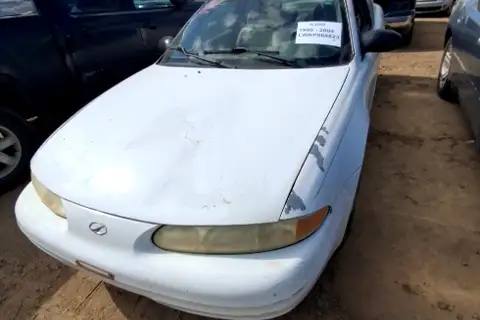 Photo of 2004 Oldsmobile Alero