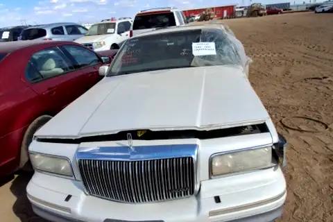 Photo of 1997 Lincoln Town Car