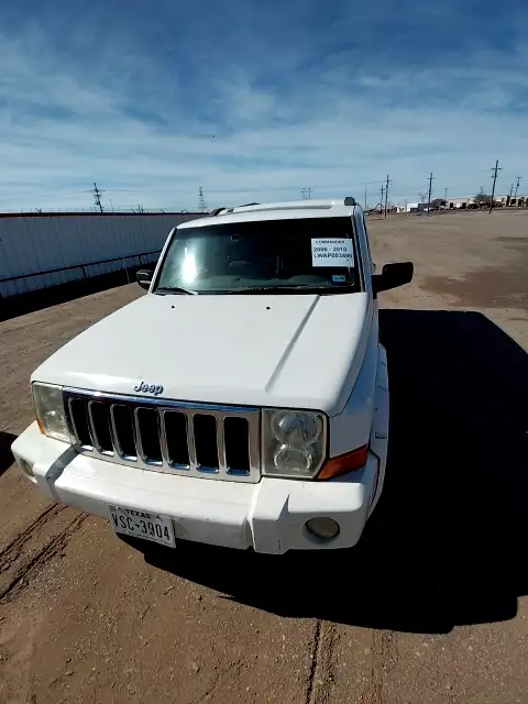 Photo of 2006 Jeep Commander