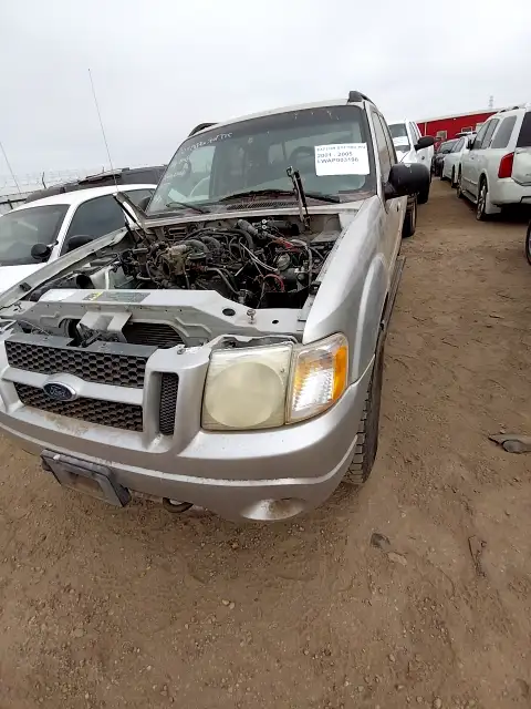 Photo of 2004 Ford Explorer Sport Trac