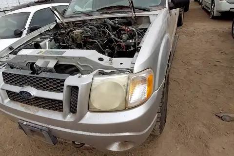 Photo of 2004 Ford Explorer Sport Trac