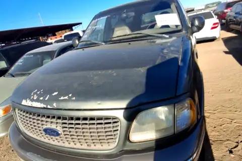 Photo of 2000 Ford Expedition