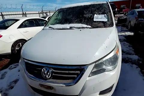 Photo of 2011 Volkswagen Routan