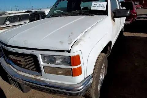 Photo of 1999 Gmc Sierra