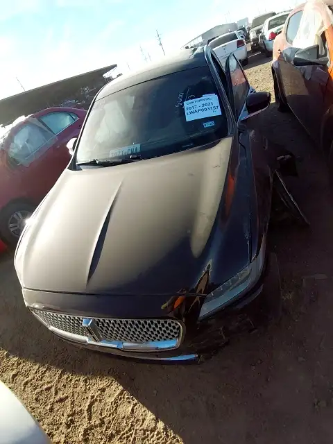 Photo of 2017 Lincoln Continental
