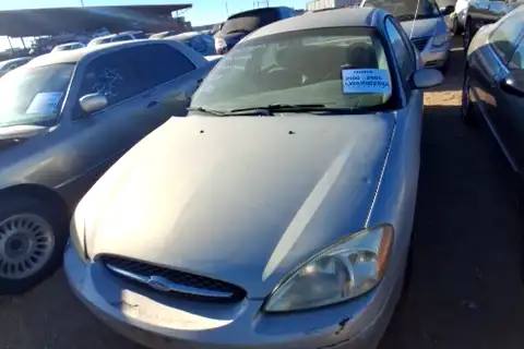 Photo of 2003 Ford Taurus
