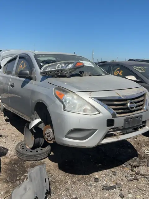 Photo of 2015 Nissan Versa