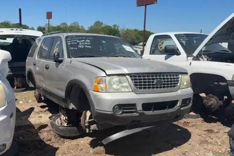 Photo of 2003 Ford Explorer