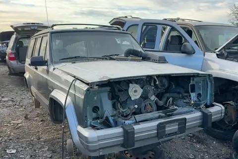 Photo of 1994 Jeep Cherokee