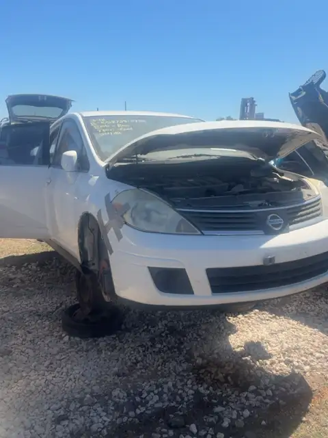 Photo of 2007 Nissan Versa