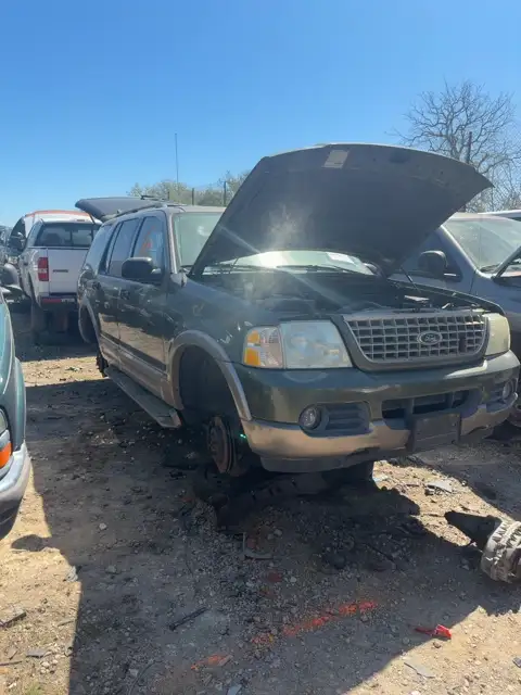 Photo of 2003 Ford Explorer