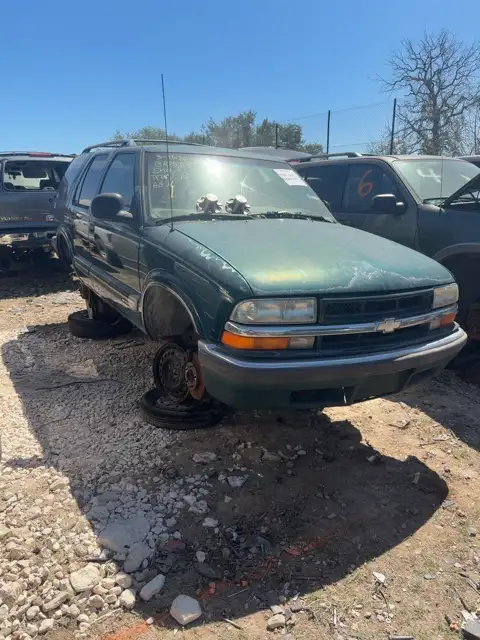 Photo of 1998 Chevrolet Blazer