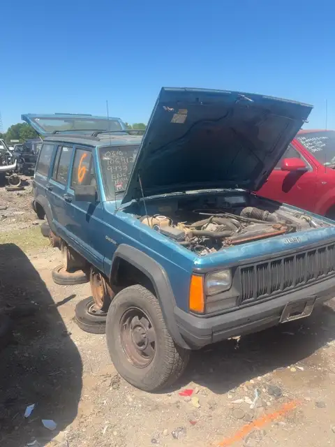 Photo of 1994 Jeep Cherokee