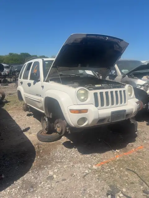 Photo of 2003 Jeep Liberty