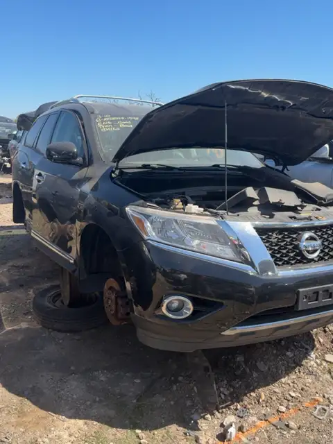 Photo of 2015 Nissan Pathfinder