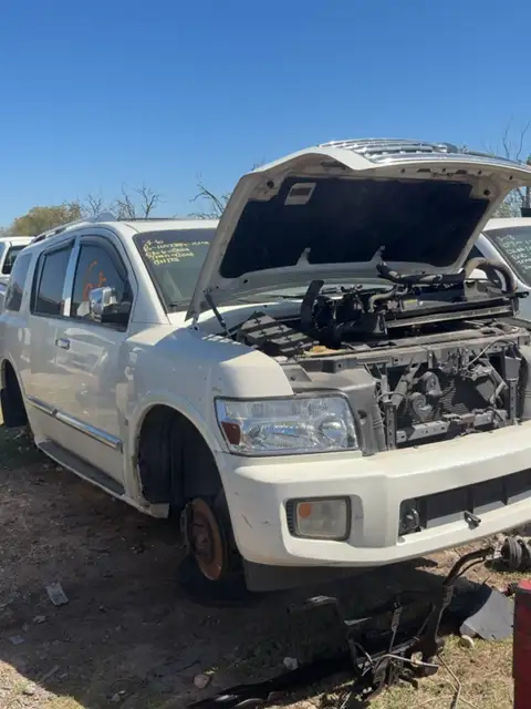 Photo of 2010 Infiniti Qx56