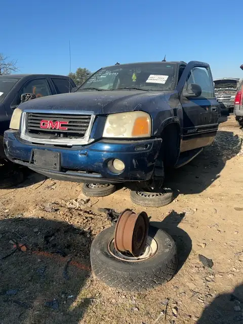 Photo of 2004 Gmc Envoy