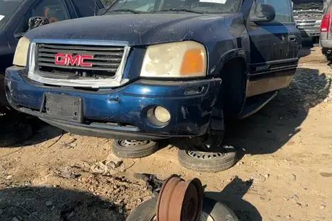 Photo of 2004 Gmc Envoy
