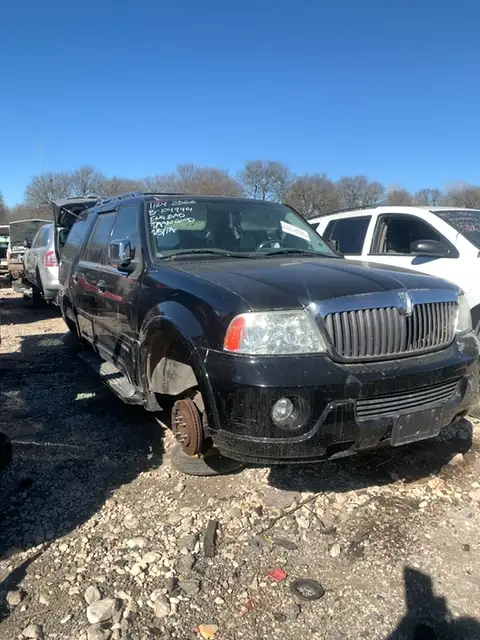 Photo of 2003 Lincoln Navigator