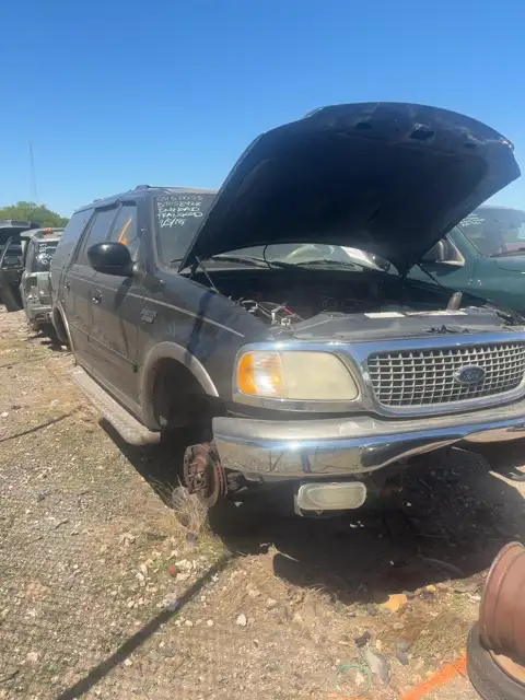 Photo of 2001 Ford Expedition