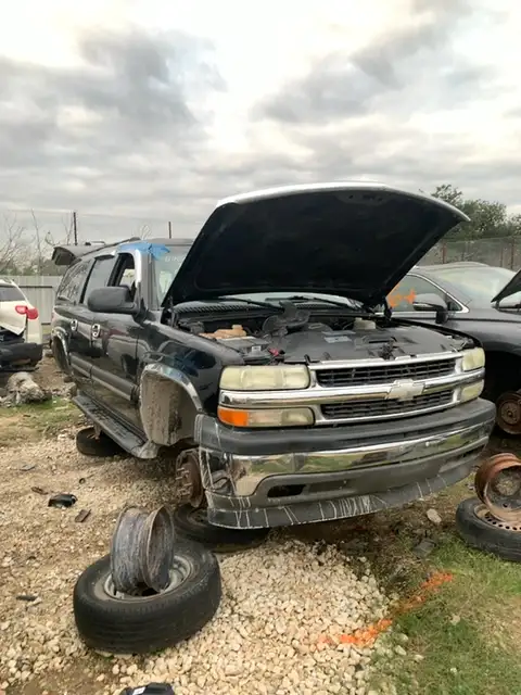 Photo of 2005 Chevrolet Suburban
