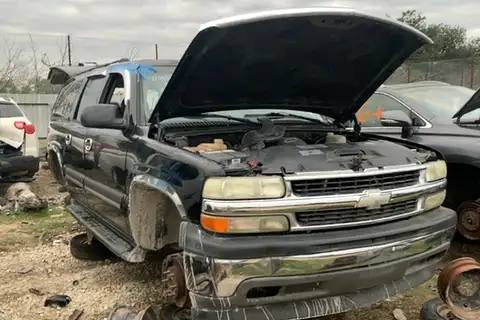 Photo of 2005 Chevrolet Suburban
