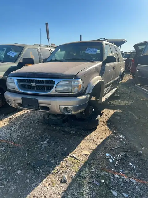 Photo of 1999 Ford Explorer
