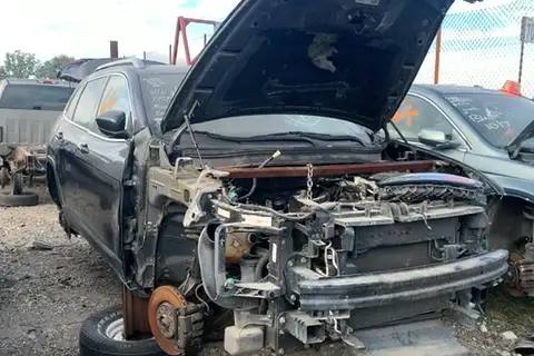 Photo of 2015 Jeep Cherokee