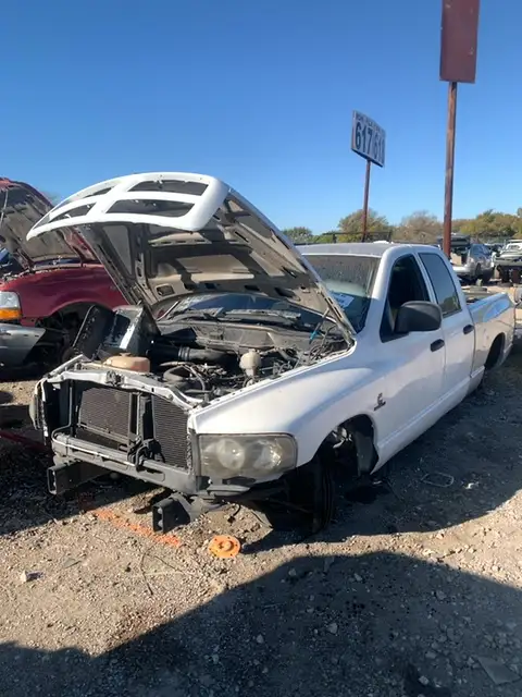 Photo of 2002 Dodge Ram Pickup