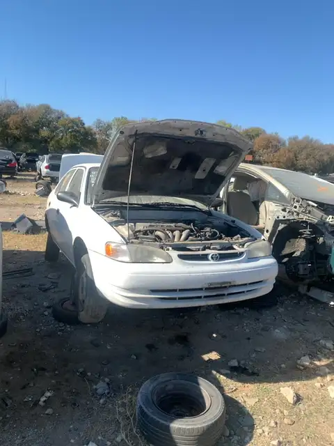 Photo of 1999 Toyota Corolla