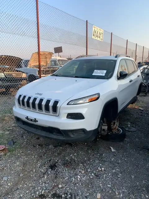 Photo of 2016 Jeep Cherokee