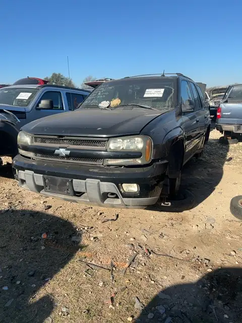 Photo of 2004 Chevrolet Trailblazer