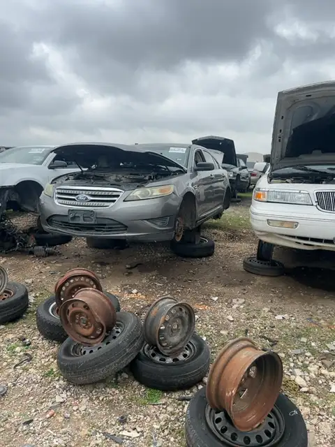Photo of 2012 Ford Taurus