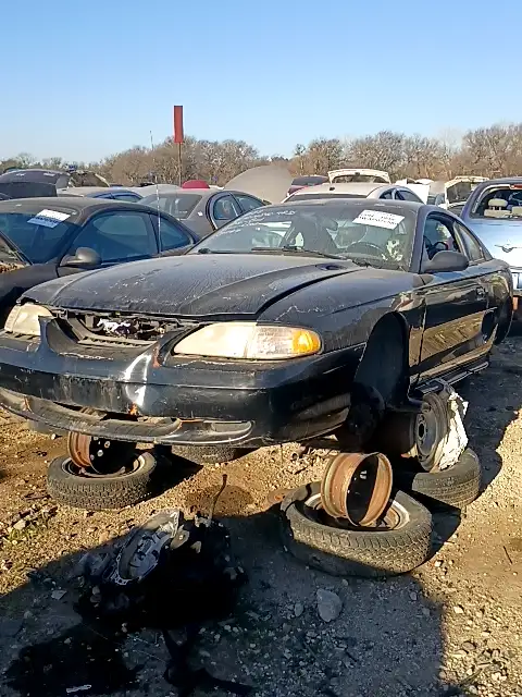 Photo of 1998 Ford Mustang