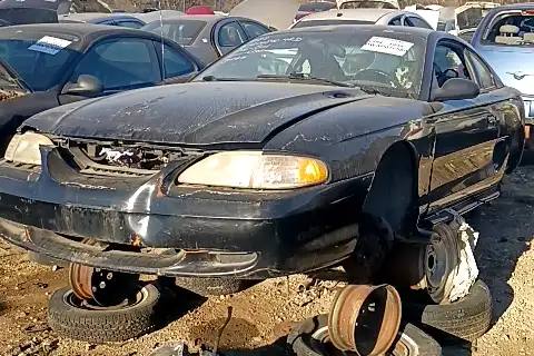 Photo of 1998 Ford Mustang