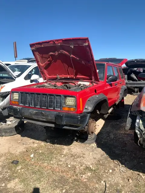 Photo of 2001 Jeep Cherokee