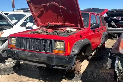 Photo of 2001 Jeep Cherokee