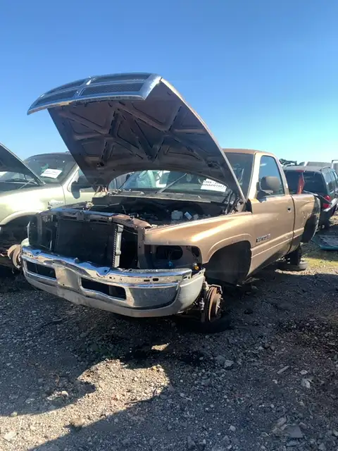 Photo of 2001 Dodge Ram Pickup